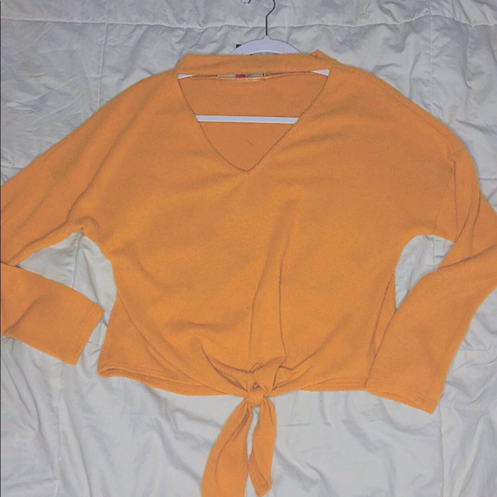 Light sweater with front tie open chest !